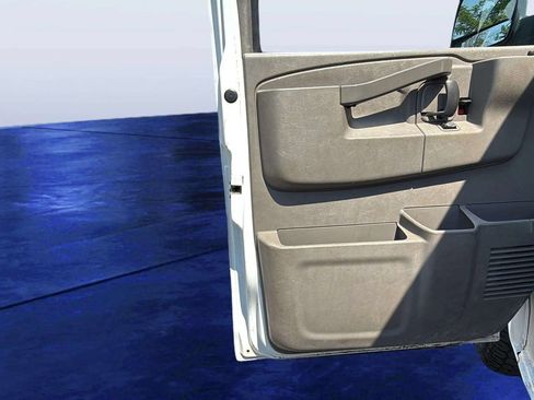 Used 2020 Chevrolet Express 3500 LT w/ LT Preferred Equipment Group RWD image 14