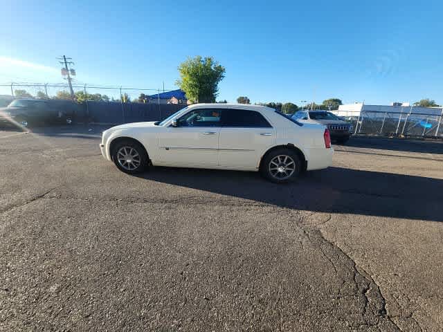 Used 2010 Chrysler 300 C w/ Luxury Group II AWD/4WD image 25