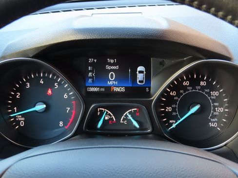 Used 2018 Ford Escape Titanium w/ Ford Safe & Smart Package image 22