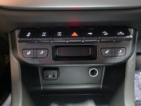 Used 2019 Chevrolet Colorado ZR2 AWD/4WD image 34