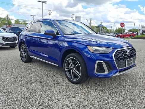 Certified 2023 Audi Q5 e Premium Plus w/ Premium Plus Package AWD/4WD image 3