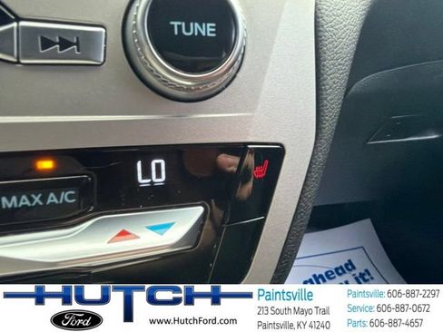 Used 2021 Ford Explorer XLT w/ Class III Trailer Tow Package AWD/4WD image 37