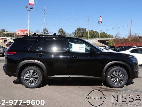 New 2026 Nissan Pathfinder SV image 4