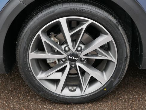 Certified 2022 Kia Niro Touring Special Edition image 15