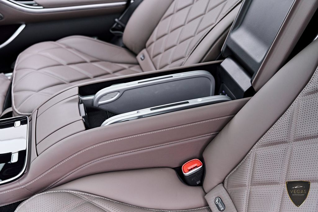 Used 2024 Mercedes-Benz Maybach S 680 4MATIC image 59