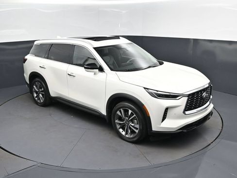 Used 2023 INFINITI QX60 Luxe w/ Performance Audio Package FWD image 36