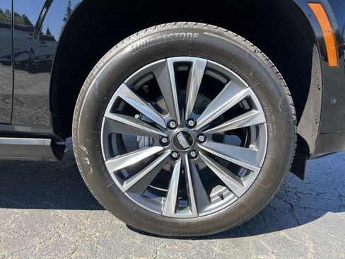 Used 2026 Cadillac Escalade Sport AWD/4WD image 10