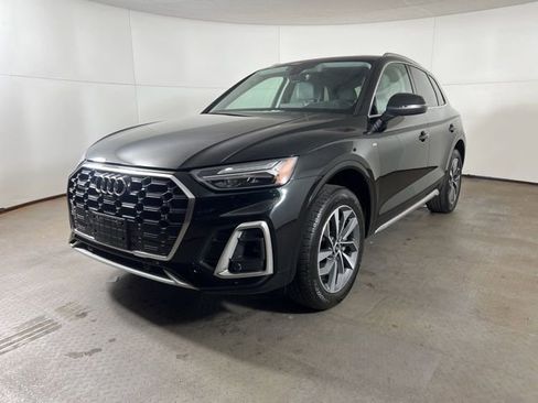 Used 2023 Audi Q5 2.0T Premium Plus w/ Premium Plus Package image 3