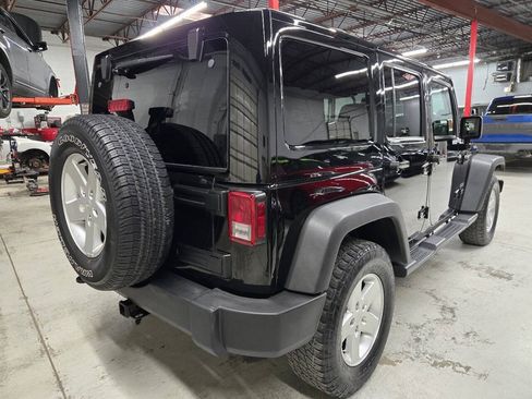 Used 2017 Jeep Wrangler Unlimited Sport w/ Quick Order Package 24S AWD/4WD image 5