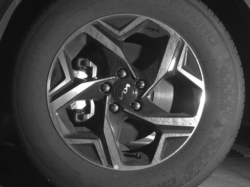 Used 2025 Kia Sportage LX image 12