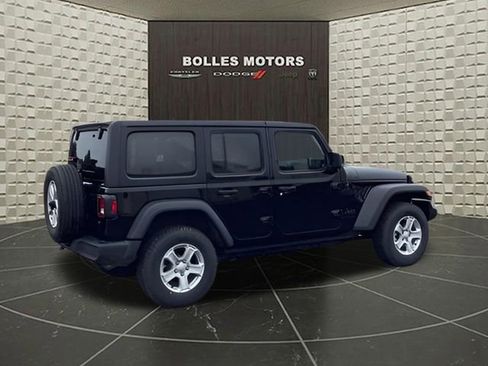Certified 2022 Jeep Wrangler Unlimited Sport AWD/4WD image 4