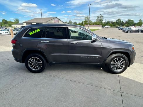 Used 2020 Jeep Grand Cherokee Limited w/ Trailer Tow Group IV AWD/4WD image 4