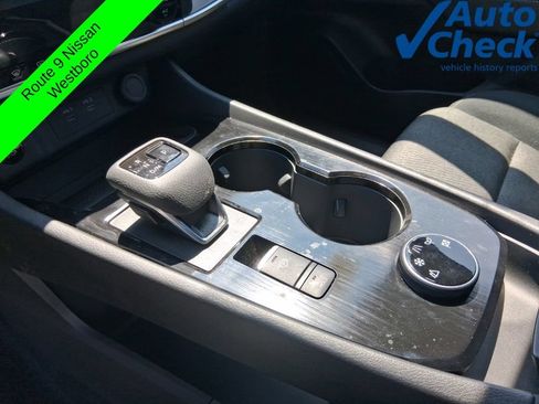 Used 2026 Nissan Rogue SV AWD/4WD image 19