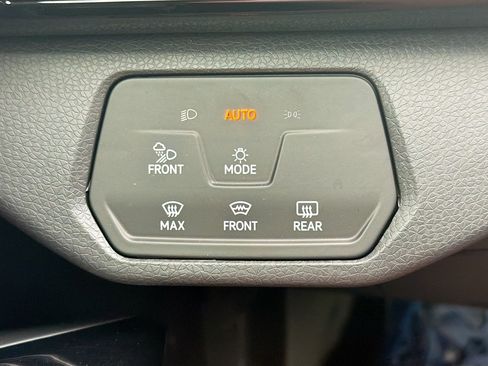 Used 2023 Volkswagen ID.4 Pro S AWD/4WD image 17