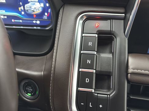 Used 2024 Chevrolet Tahoe Z71 image 22