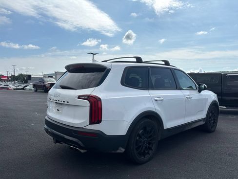 Certified 2022 Kia Telluride EX w/ EX Premium Package AWD/4WD image 2
