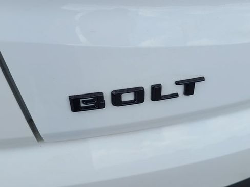 New 2027 Chevrolet Bolt LT FWD image 32