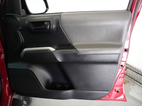 Used 2019 Toyota Tacoma SR5 image 50