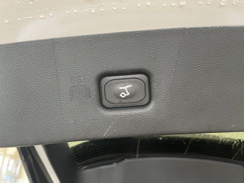 Used 2023 Lincoln Nautilus Reserve AWD/4WD image 26