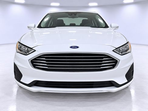 Used 2019 Ford Fusion SEL FWD image 7