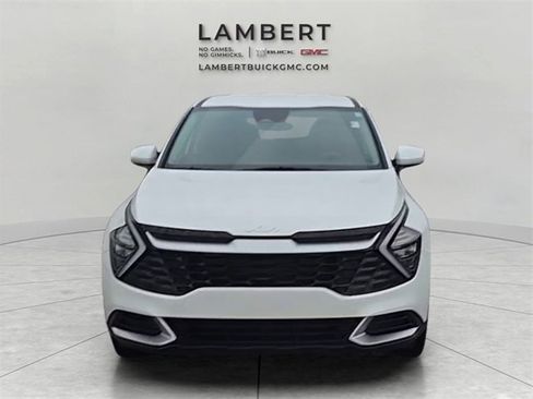 Used 2023 Kia Sportage LX image 8