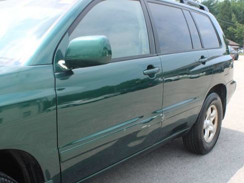 Used 2001 Toyota Highlander 2WD w/ Quick-Order Pkg image 38
