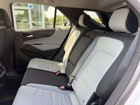 Used 2022 Chevrolet Equinox LT FWD image 11