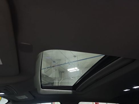 Certified 2022 GMC Sierra 1500 SLT image 30