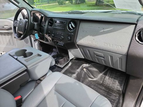 Used 2015 Ford F250 XL RWD image 28