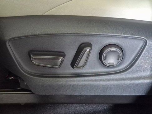 New 2026 Toyota Tacoma Limited image 15