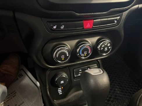 Certified 2017 Jeep Renegade Altitude AWD/4WD image 45
