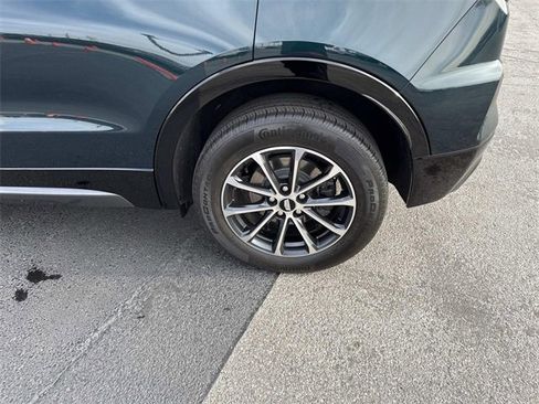 Used 2024 Cadillac XT4 Sport image 33