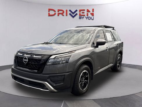 Used 2024 Nissan Pathfinder Rock Creek AWD/4WD image 8