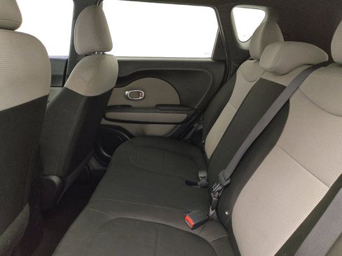 Used 2017 Kia Soul FWD image 18