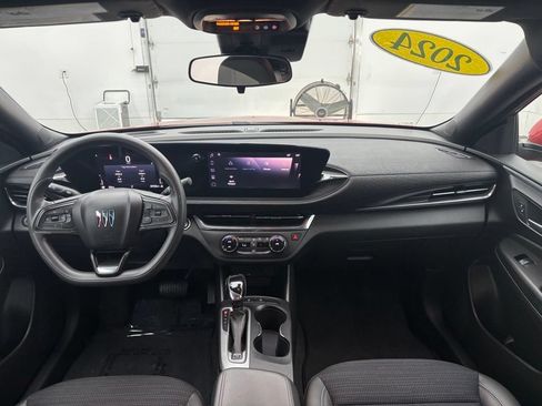 Used 2024 Buick Envista Preferred FWD image 4