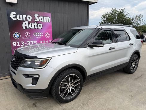 Used 2019 Ford Explorer Sport AWD/4WD image 2