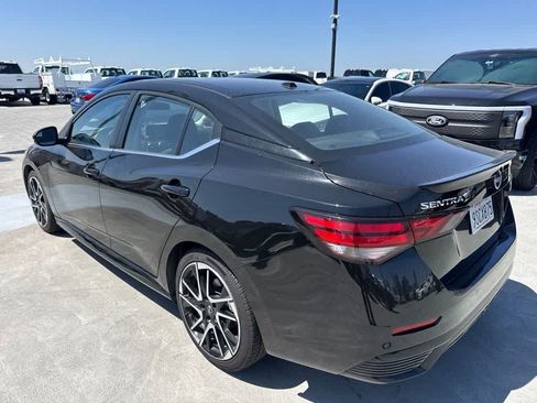 Used 2025 Nissan Sentra SR FWD image 3