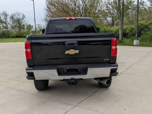 Used 2018 Chevrolet Silverado 2500 LTZ w/ Duramax Plus Package AWD/4WD image 4
