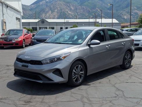 Used 2024 Kia Forte LXS image 8