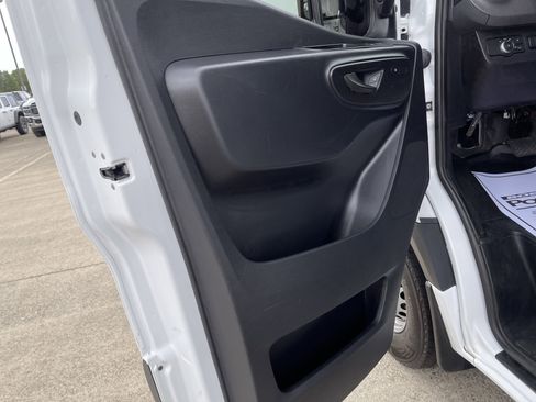 Used 2025 Mercedes-Benz Sprinter 2500 image 10