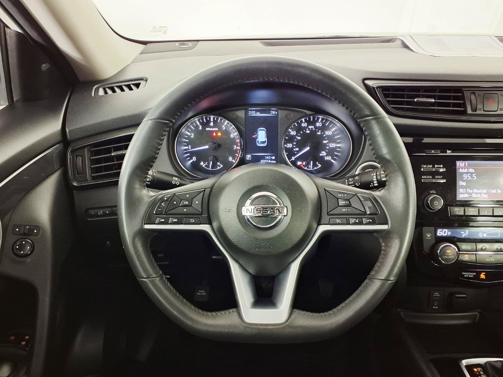 Used 2017 Nissan Rogue SV FWD image 15