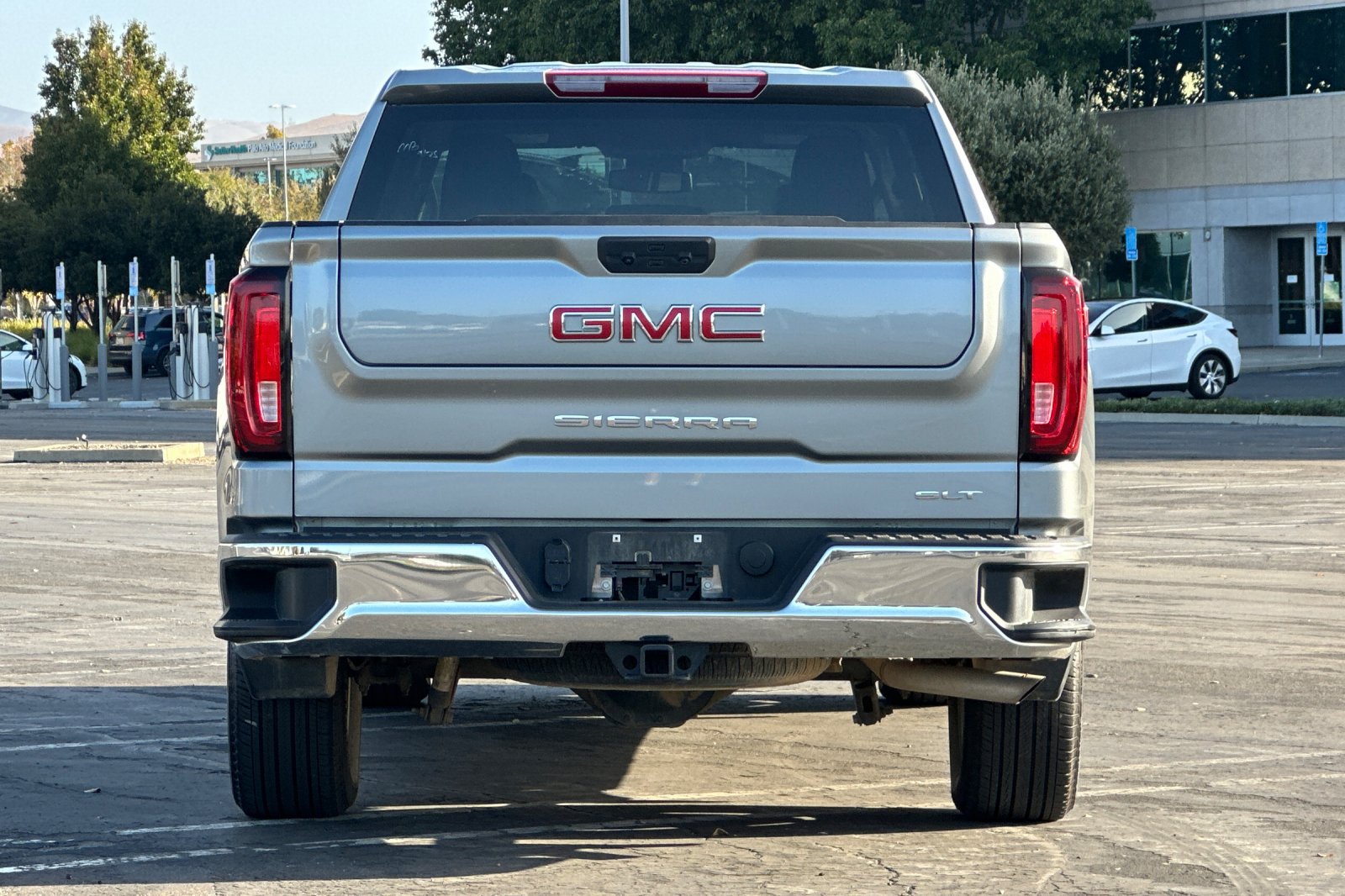 Used 2026 GMC Sierra 1500 SLT AWD/4WD image 5