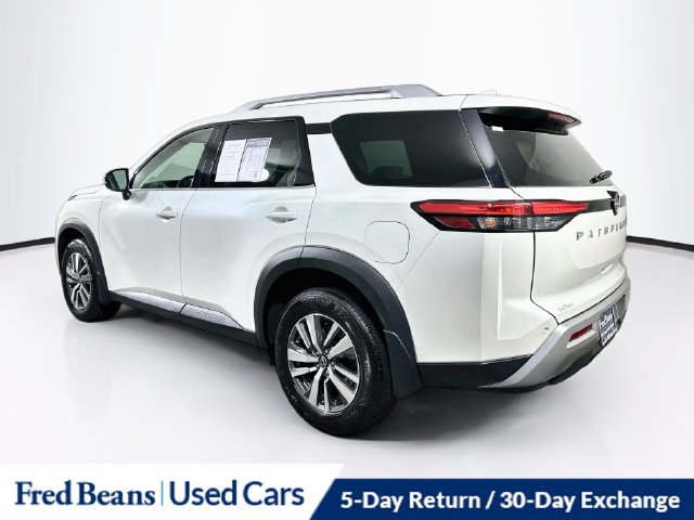 Used 2024 Nissan Pathfinder SL AWD/4WD image 6