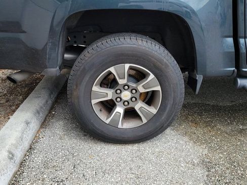 Used 2017 Chevrolet Colorado Z71 image 4