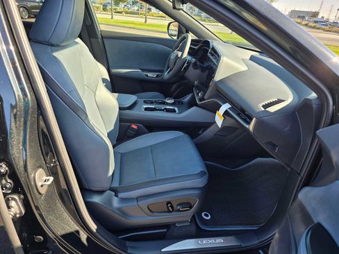 New 2026 Lexus RZ 450e Premium image 11