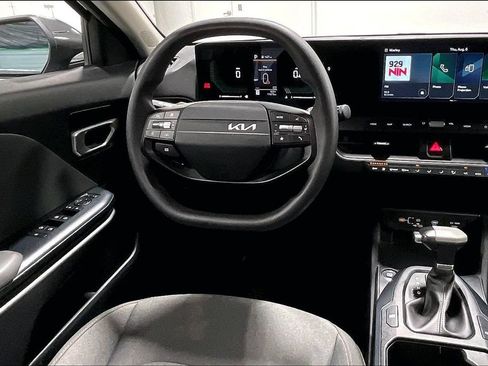 Used 2025 Kia K4 FWD image 6