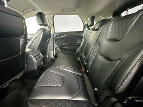 Used 2024 Ford Edge Titanium image 26