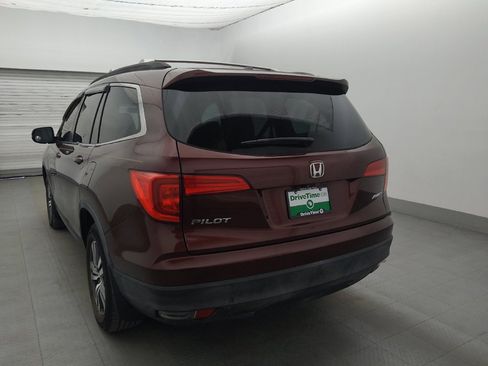 Used 2018 Honda Pilot EX image 5