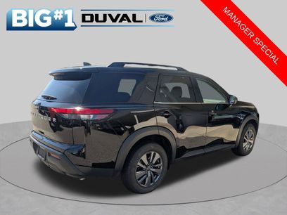 Used 2025 Nissan Pathfinder SV