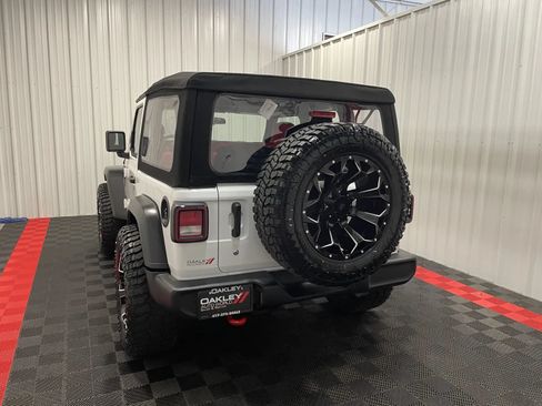 Used 2024 Jeep Wrangler Sport AWD/4WD image 17